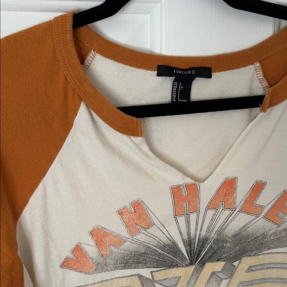 Forever 21 Graphic Tee - Picture 2 of 4